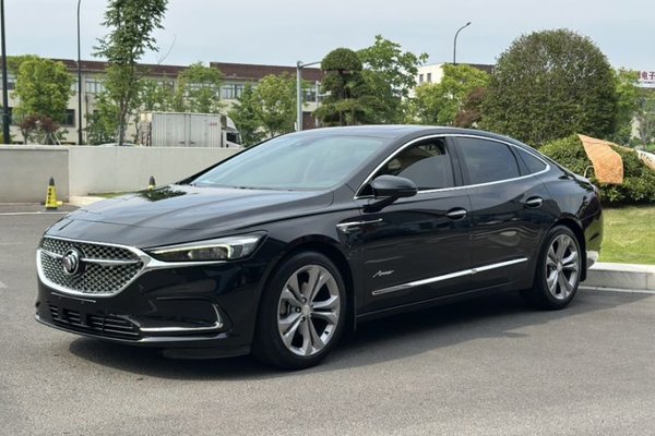 Buick LaCrosse 2022, 16100 км, за 22659 USD