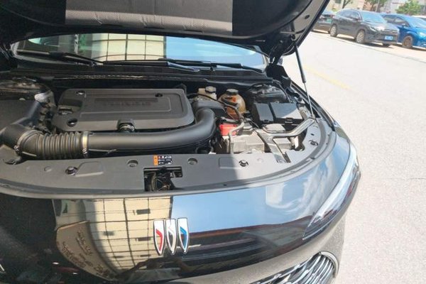 Buick LaCrosse 2025, 30099 км, за 24785 USD - фото 22