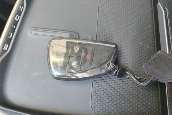 Buick LaCrosse 2025, 30099 км, за 24785 USD - фото 20