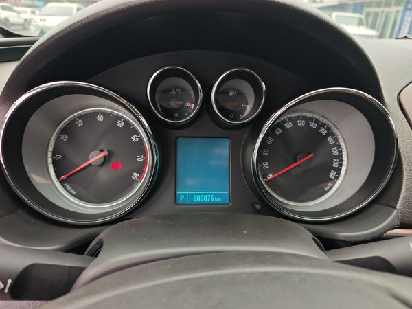 Buick Regal 2015, 89000 км, за 6518 USD - фото 17