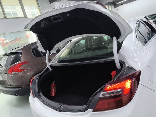 Buick Regal 2015, 96000 км, за 5439 USD - фото 18