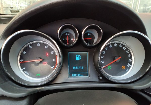 Buick Regal 2015, 84100 км, за 5362 USD - фото 8