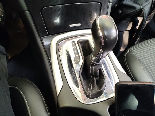 Buick Regal 2015, 84100 км, за 5362 USD - фото 12