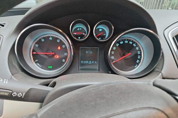 Buick Regal 2015, 105200 км, за 3963 USD - фото 11