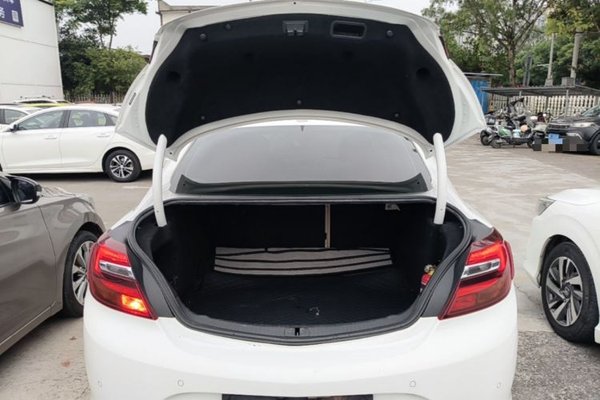 Buick Regal 2015, 106600 км, за 5860 USD - фото 22