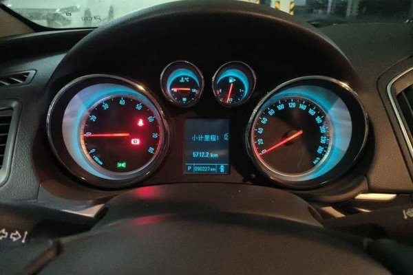 Buick Regal 2015, 90200 км, за 4537 USD - фото 12