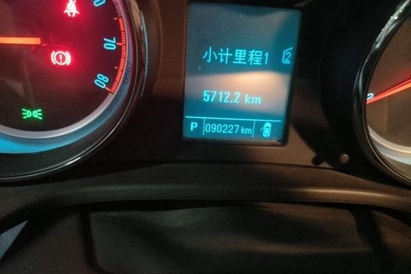 Buick Regal 2015, 90200 км, за 4537 USD - фото 13