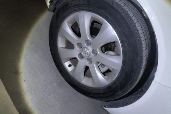 Buick Regal 2015, 90200 км, за 4537 USD - фото 8