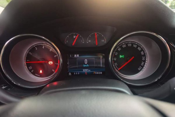 Buick Regal 2017, 52200 км, за 8234 USD - фото 12