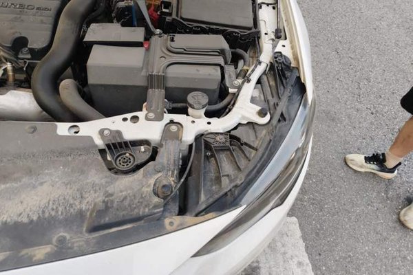 Buick Regal 2017, 72500 км, за 9592 USD - фото 22
