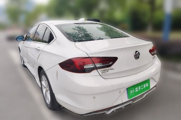 Buick Regal 2017, 72500 км, за 9592 USD