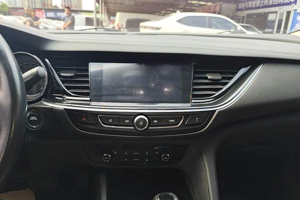 Buick Regal 2019, 101600 км, за 9484 USD - фото 16