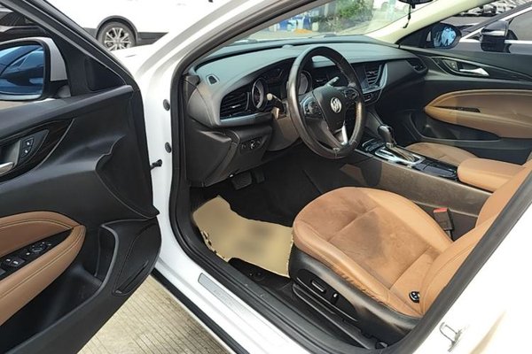 Buick Regal 2019, 101600 км, за 9484 USD - фото 19