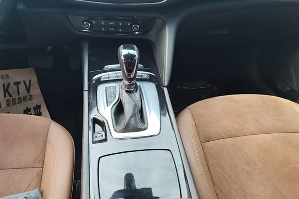 Buick Regal 2019, 101600 км, за 9484 USD - фото 17