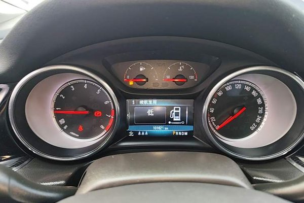 Buick Regal 2019, 101600 км, за 9484 USD - фото 15