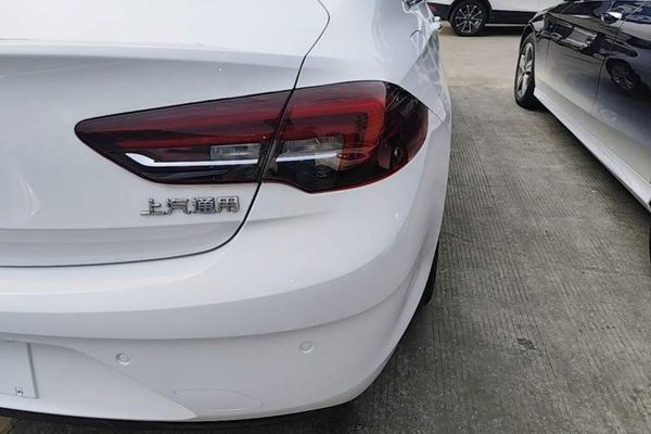 Buick Regal 2019, 101600 км, за 9484 USD - фото 7