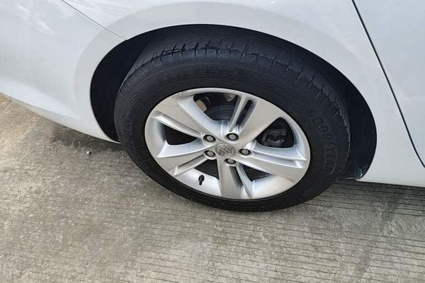 Buick Regal 2019, 101600 км, за 9484 USD - фото 10