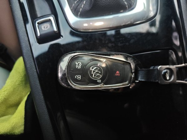 Buick Regal 2019, 66300 км, за 9329 USD - фото 9