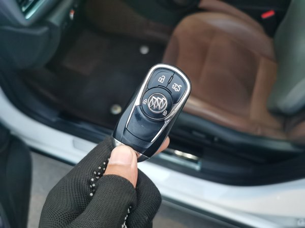 Buick Regal 2019, 95000 км, за 7310 USD - фото 9