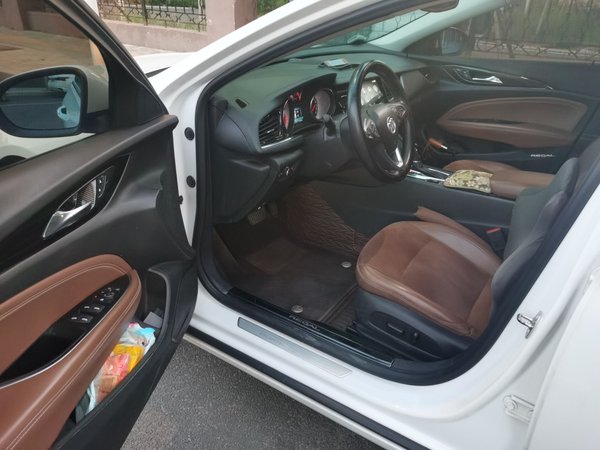 Buick Regal 2019, 95000 км, за 7310 USD - фото 17