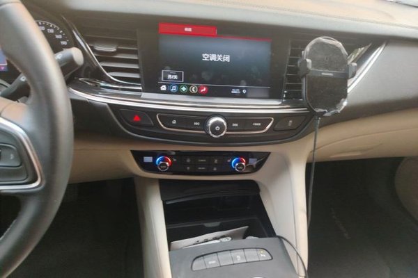 Buick Regal 2020, 22700 км, за 11421 USD - фото 11