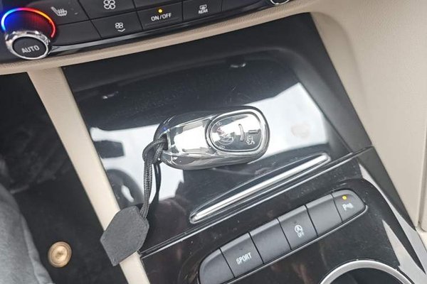 Buick Regal 2020, 37800 км, за 12093 USD - фото 26