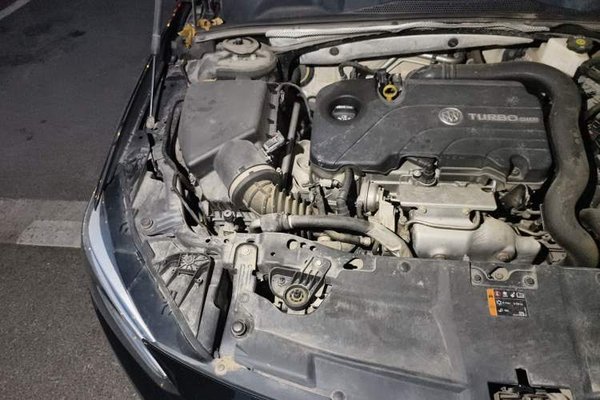 Buick Regal 2020, 81600 км, за 9864 USD - фото 23