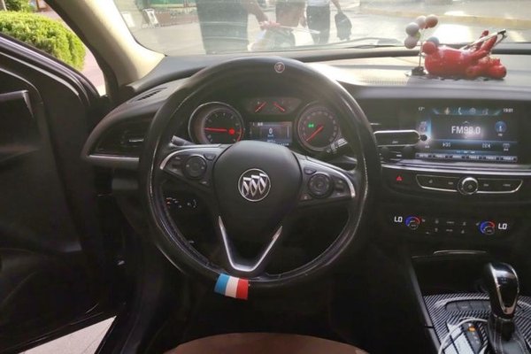 Buick Regal 2020, 48400 км, за 9376 USD - фото 11