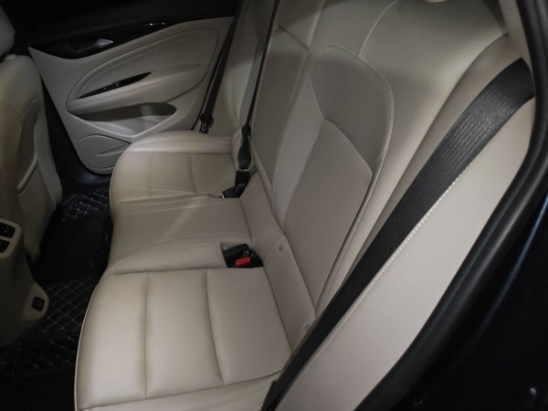 Buick Regal 2020, 63600 км, за 8857 USD - фото 18