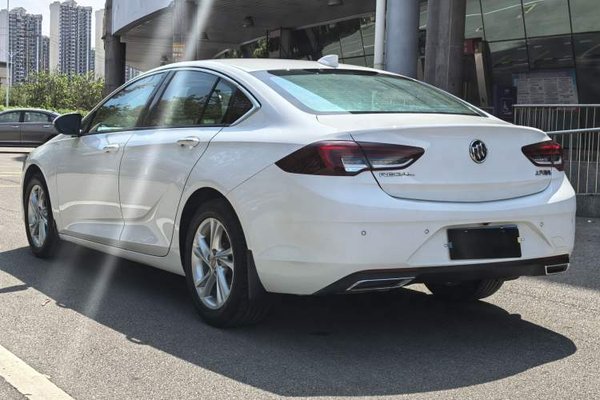 Buick Regal 2020, 79000 км, за 11807 USD - фото 7