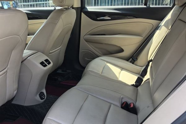 Buick Regal 2020, 79000 км, за 11807 USD - фото 14