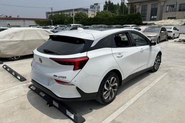 Buick Velite 6 2020, 95500 км, за 9467 USD - фото 6