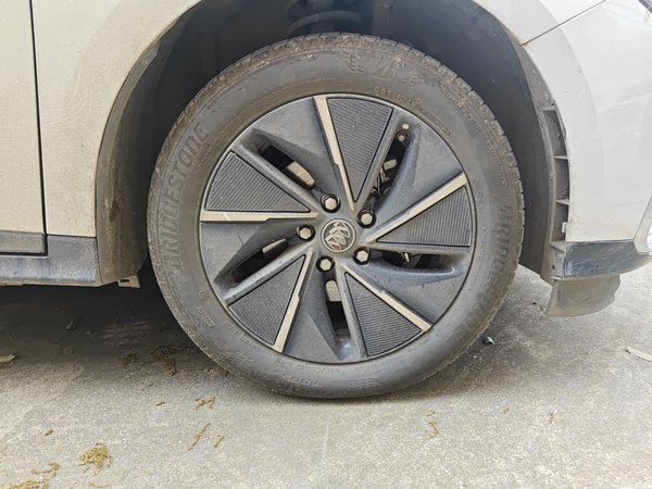 Buick Velite 6 2023, 32100 км, за 10926 USD - фото 8