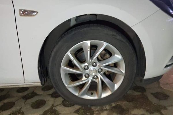 Buick Verano 2016, 124000 км, за 4916 USD - фото 8