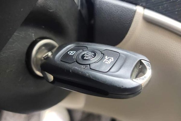 Buick Verano 2017, 116500 км, за 6044 USD - фото 17