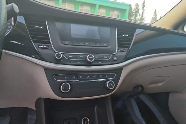 Buick Verano 2017, 70600 км, за 6255 USD - фото 15