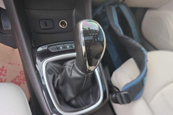 Buick Verano 2017, 70600 км, за 6255 USD - фото 16
