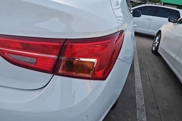 Buick Verano 2017, 70600 км, за 6255 USD - фото 9
