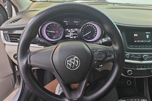 Buick Verano 2017, 70600 км, за 6255 USD - фото 13