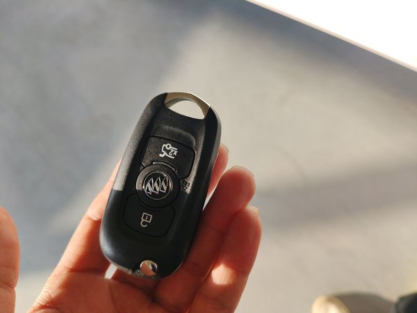 Buick Verano 2018, 64400 км, за 6118 USD - фото 12