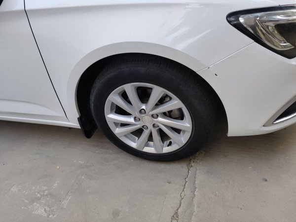 Buick Verano 2018, 75100 км, за 5463 USD - фото 8