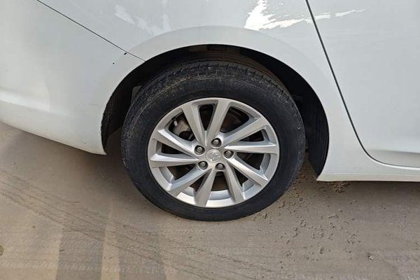 Buick Verano 2019, 67000 км, за 7267 USD - фото 16