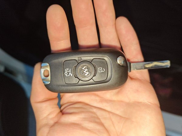 Buick Verano 2020, 52800 км, за 7797 USD - фото 16