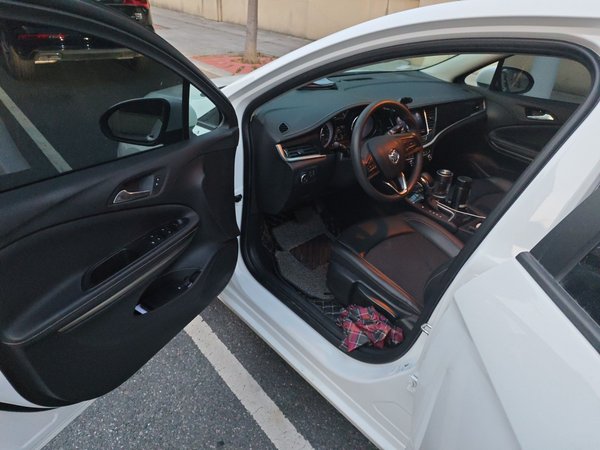 Buick Verano 2020, 52800 км, за 7797 USD - фото 17