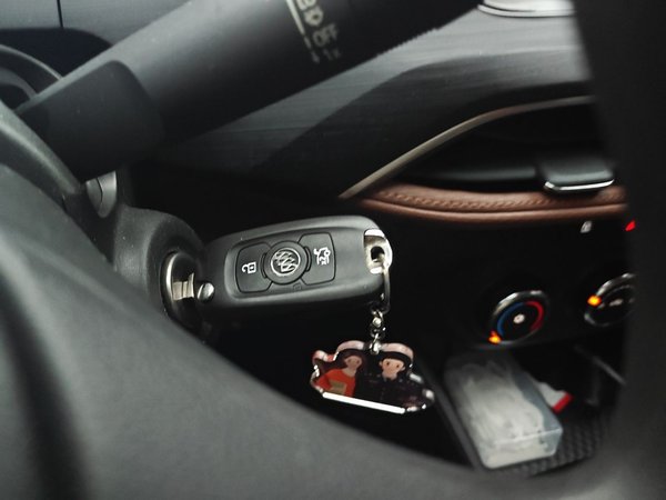 Buick Verano 2022, 62300 км, за 7806 USD - фото 9