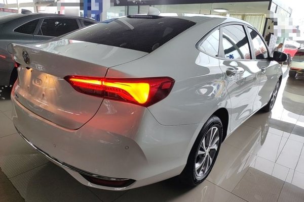 Buick Verano 2023, 16000 км, за 10674 USD - фото 7