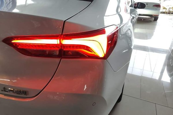 Buick Verano 2023, 16000 км, за 10674 USD - фото 10