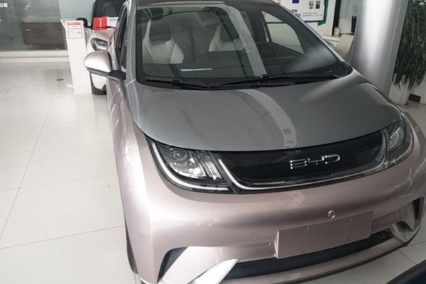 BYD Dolphin 2021, 50400 км, за 10056 USD