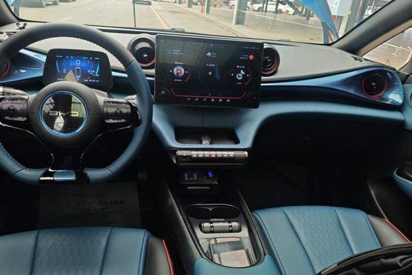 BYD Dolphin 2021, 72100 км, за 9719 USD - фото 15