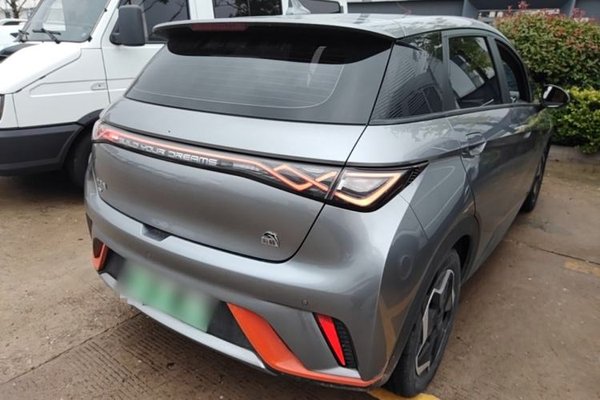 BYD Dolphin 2021, 44500 км, за 10306 USD